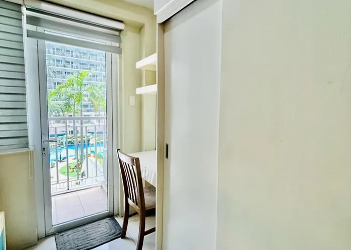 Aparthotel 1bedroom Pool View - Moa Shell Residences Near Airport Manila